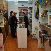 گالری شال وروسری ملکه|لباس|رشت, پاره بیجار|دیوار