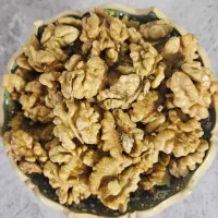 گردوی اعلاء سفید آذرشهر نیم کیلو