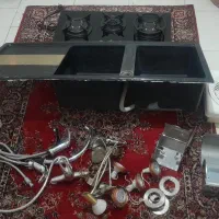 تعدادی وسایل اشپزخانه سینک گاز و...