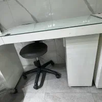 میزناخن و صندلی پدیکور|آرایشگاه و سالنهای زیبایی|فردیس, قریشی|دیوار