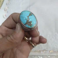 یک عدد انگشتر فیروزه نیشابوری