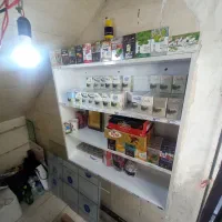 استند چوبی
