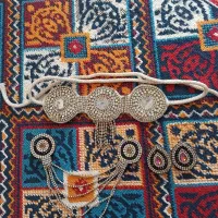 فروش کمربند ،سنجاق،وعشق بند