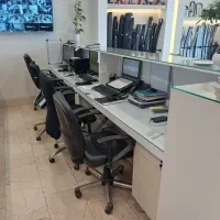 کارشناس فروش و بازاریابی تلفنی خانم