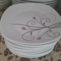 ظروف چینی۱۸نفره سالم بدون استفاده