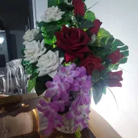 گل وگلدان