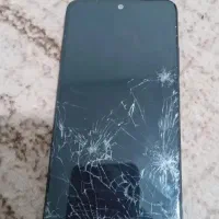 گوشی شکسته و اوراقی