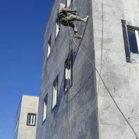 کار در ارتفاع خدمات ساختمانی عایق نانو پیچرولپلاک|خدمات پیشه و مهارت|کرمانشاه, |دیوار