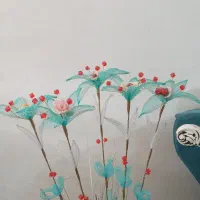 ۵ شاخه گل ۱۵۰ تومن