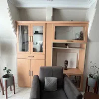 ویترین تو دیواری جا دار