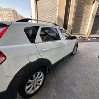 اچ سی کراس|خودرو سواری و وانت|اندیشه, اندیشه فاز ۴|دیوار