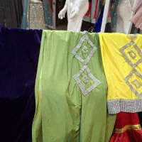 پیراهن تکی محلی|لباس|شیراز, لب آب|دیوار