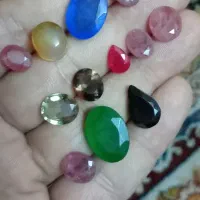 زمرد یاقوت کبود یاقوت سرخ الکساندر کوارس دودی
