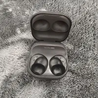 کیس خالی buds 2 pro|لوازم جانبی موبایل و تبلت|مشهد, امام رضا (ع)|دیوار