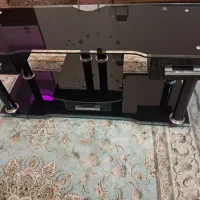 میز تلویزیون شیشه ای کارکرده تمیز