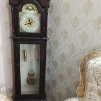 ساعت ایستاده چوبی