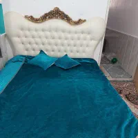 تخت دونفره همراه بادلاورواینه