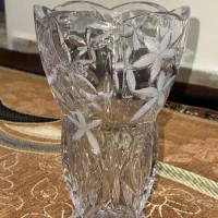 گلدان کریستال ‌ وگلدان چوبی