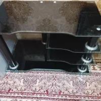 میز تلویزیون شیشه ای