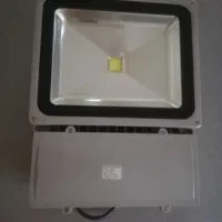 پرژکتور 100 W