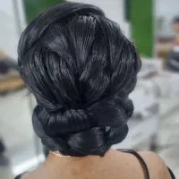 استخدام دستیار خانم در سالن زیبایی