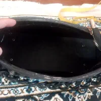 کیف|کیف، کفش، کمربند|مسجد سلیمان, |دیوار