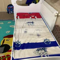 تخت و کمد|اسباب و اثاث بچه|یزد, |دیوار