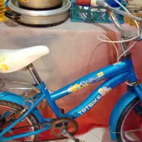 دوچرخه|دوچرخه، اسکیت، اسکوتر|پرند, فاز ۶|دیوار