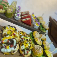 فینگرفود|خدمات پذیرایی، مراسم|رشت, استادسرا|دیوار