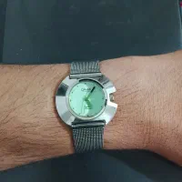 ساعت اوماکس زیبا