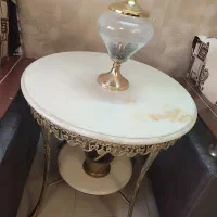 میز گرد برنز بزرگ