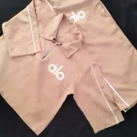 شومیز|لباس|بومهن, |دیوار