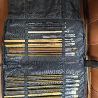 ست وسایل طراحی سیاه قلم