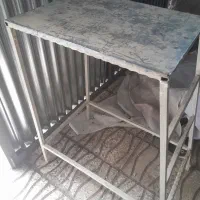 چهار پایه آهنی