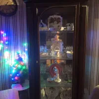 بوفه قهوه‌ای