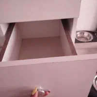 میز ناخن یا کامپیوتر و تحریر