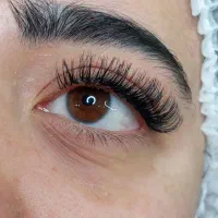 اکستنشن مژه ۵۰۰ کاشت هیدن۲۰۰ تخفیف عیدانه لیفت ۳۰۰