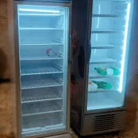 دو دستگاه فریزر ایستاده در حد نو