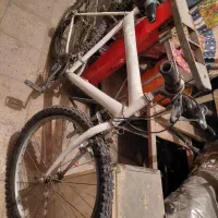 دوچرخه سفید سایز ۲۶|دوچرخه، اسکیت، اسکوتر|ورامین, ورامین|دیوار