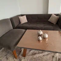 مبلمان و میز جلو مبلی