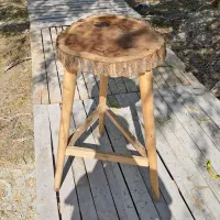 صندلی چوبی کاملا دست ساز