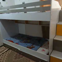 تخت خواب دوطبقه تمیز در حد نو|تخت و سرویس خواب|اهواز, فرهنگ شهر|دیوار