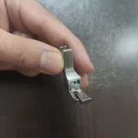 پایه یقه دوز|لوازم خیاطی و بافتنی|قم, چهل درخت|دیوار