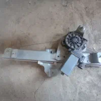 یه عدد بالابر ماشین ودوعدد اینه بغل