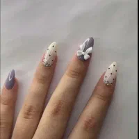 خدمات کاشت و دیزاین ناخن