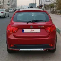 کوییک R مدل ۱۴۰۱ بیرنگ بی خط خش آلبالویی درحد صفر