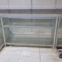 ویترین فلزی به همراه شیشه