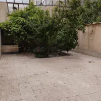 ویلایی-دو-طبقه-دربست-حیاط-پارکینگ-لوکیشن-تاپ