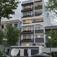 نگهبان ونظافتچی افغان