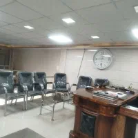 منشی پاسخگو به تلفن